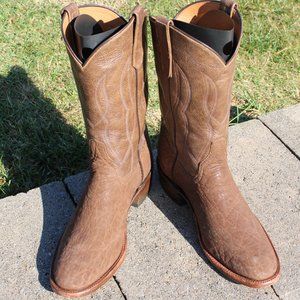 Rios of Mercedes men's tan buffed elephant roper cowboy boots. Size 9.5D.